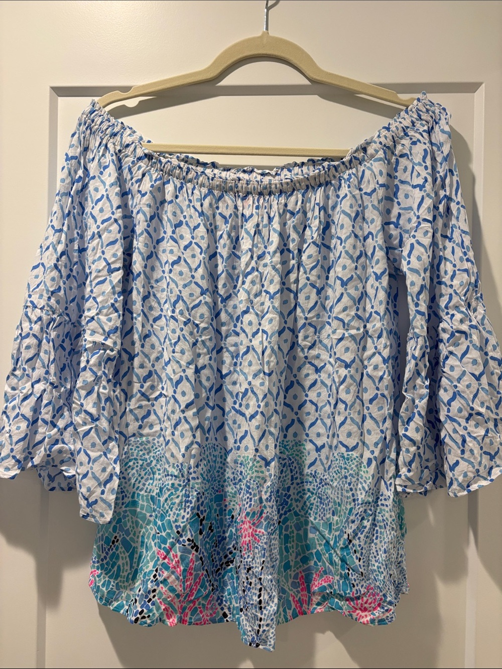 Lilly Pulitzer White and Blue Off-Shoulder Printed Top with Aqua & Pink Border